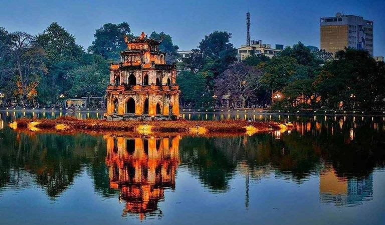 Tuyển tập những cuốn sách hay về Hà Nội nhất định phải đọc trong mùa thu này